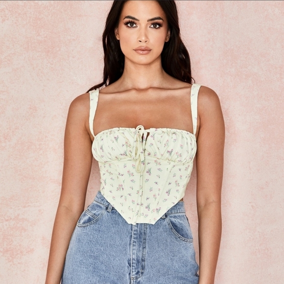 HOST PICK NWT House of CB Floral Top - Picture 2 of 3